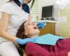 النساء الحوامل... لماذا تكثر عندهن مشاكل الاسنان؟