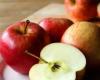 التفاح المقشّر أو غير المقشّر.. أيهما أفضل للصحة؟
