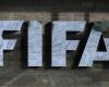 فيفا وإيفاب يدرسان تغييراً جذرياً في قاعدة التسلل