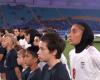 منتخب إيران للسيدات "يقاطع" النشيد الوطني
