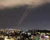 رشقة صاروخية من لبنان نحو حيفا والجليل (فيديو)